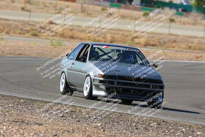 media/Oct-01-2022-Team Topak Racing (Sat) [[f860fb51be]]/2-Inter Low 2/session 1 turn 3/